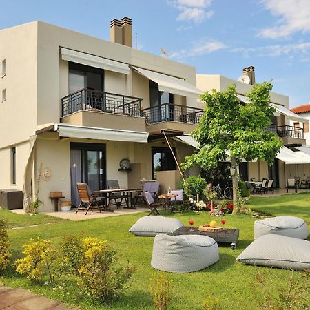 Seathon Seafront Beach Villa In Kalamitsi Extérieur photo