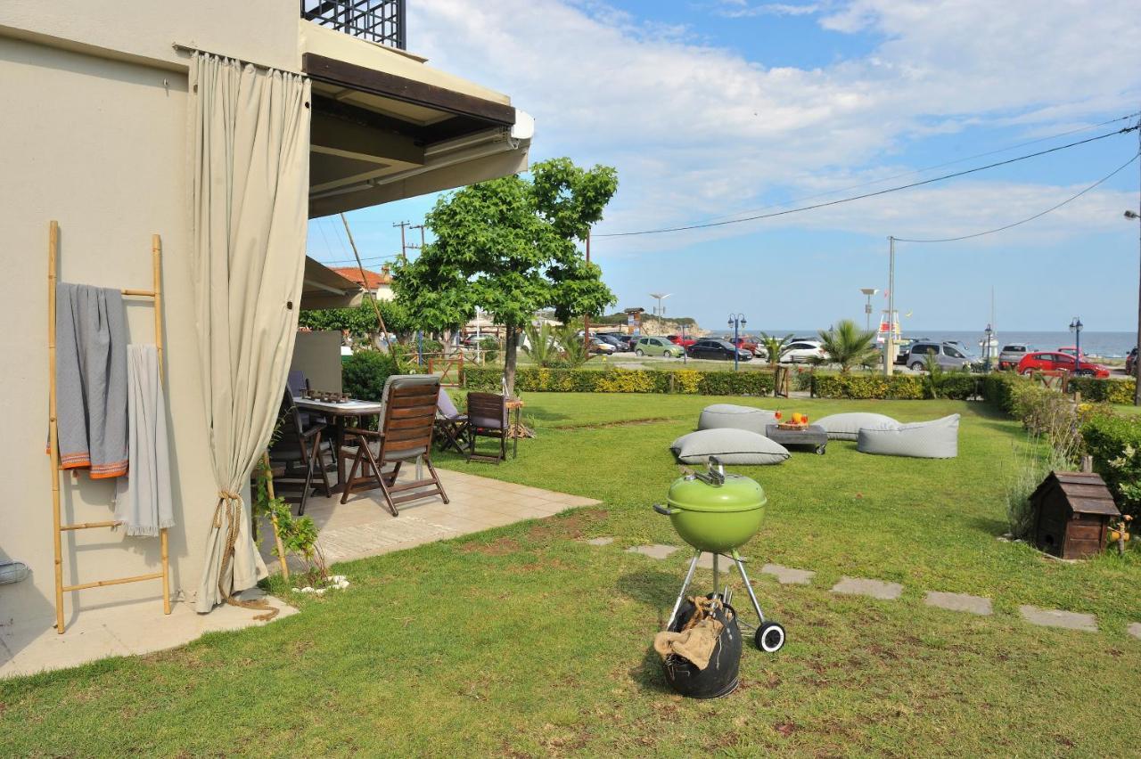 Seathon Seafront Beach Villa In Kalamitsi Extérieur photo