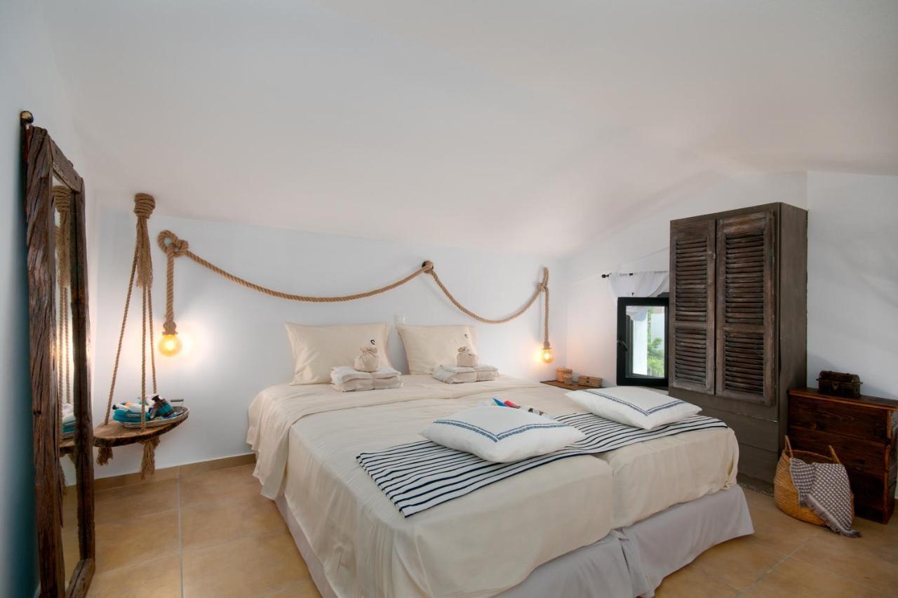 Seathon Seafront Beach Villa In Kalamitsi Extérieur photo