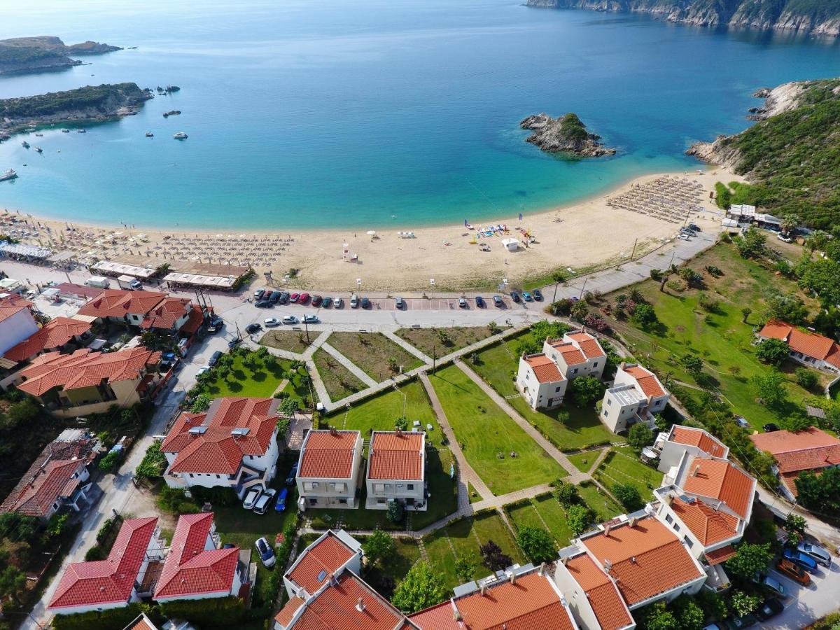 Seathon Seafront Beach Villa In Kalamitsi Extérieur photo