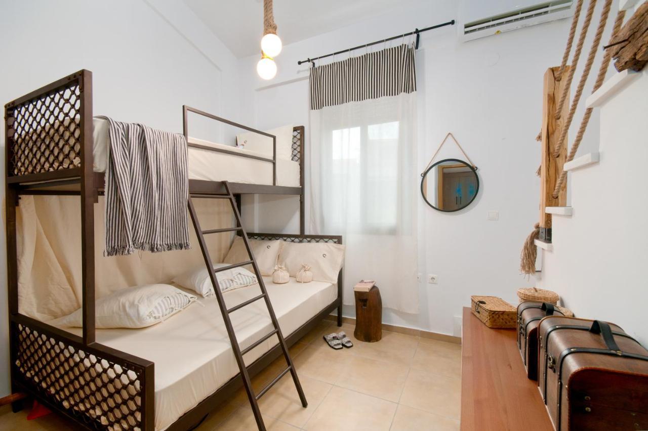Seathon Seafront Beach Villa In Kalamitsi Extérieur photo